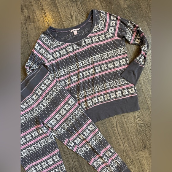 Victorias Secret Snowflake Pajama Set - Picture 3 of 6